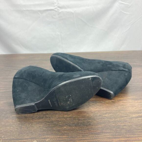 Call it Spring Suede Wedge Pumps 7 - Picture 5 of 5